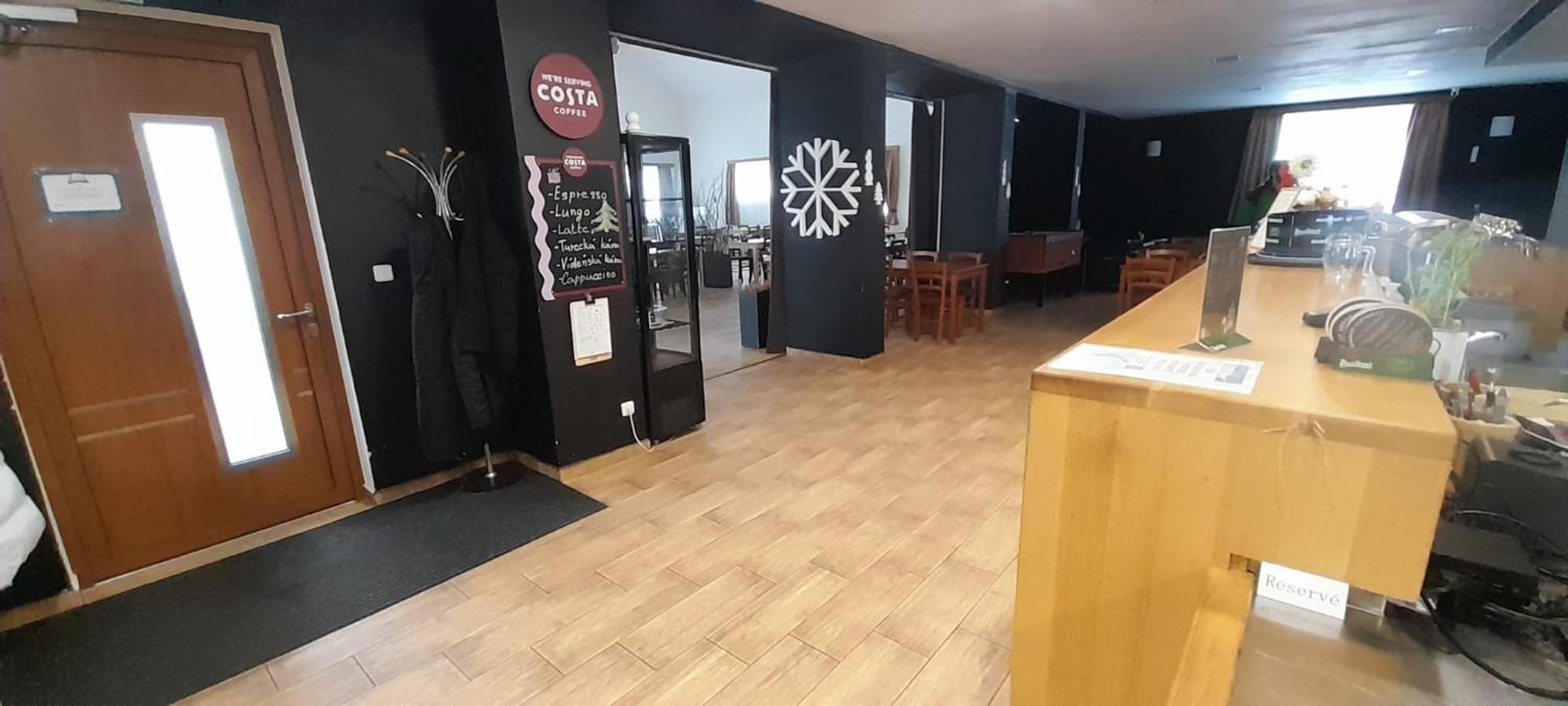 סטראז'ני Penzion A Restaurace U Sousedu מראה חיצוני תמונה
