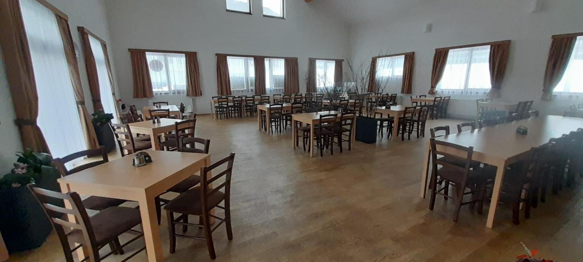 סטראז'ני Penzion A Restaurace U Sousedu מראה חיצוני תמונה