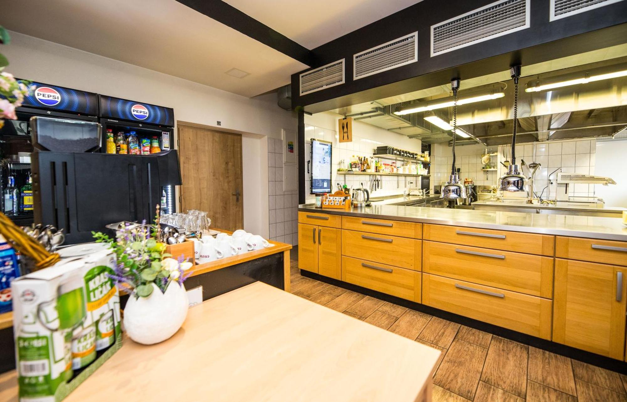 סטראז'ני Penzion A Restaurace U Sousedu מראה חיצוני תמונה