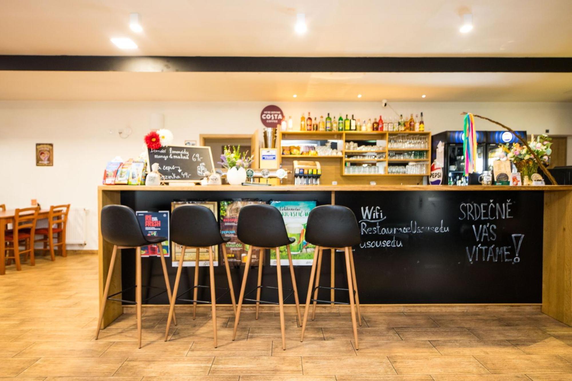 סטראז'ני Penzion A Restaurace U Sousedu מראה חיצוני תמונה